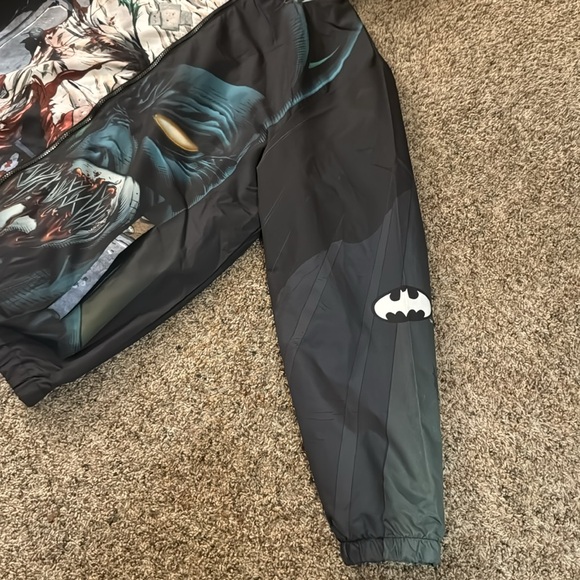 Tango Hotel Batman Joker Lightweight Zip Jacket - Picture 2 of 6